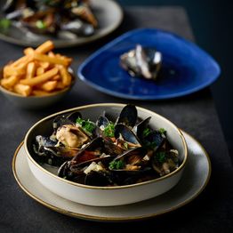 Churchill Stonecast Grey Organic Walled Bowls 232mm alternative