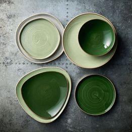 Churchill Stonecast Sage Green Triangle Plate 265mm alternative