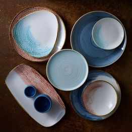 Churchill Homespun Accents Aquamarine Triangle Plate 229mm alternative