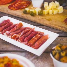 Vegware 10 X 5in Rectangular Bagasse Plate - VWRP-10 alternative