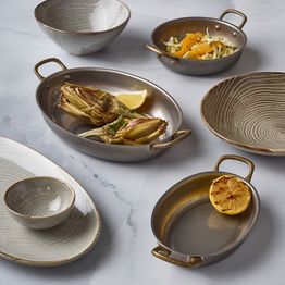 GenWare Vintage Steel Oval Dish 37.5 x 26cm alternative