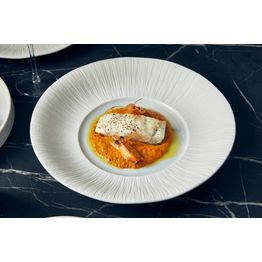 Incise Porcelain Lucine Deep Winged Plate 30cm alternative