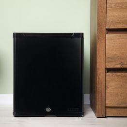 Corby Eton 20Ltr Solid Door Minibar alternative