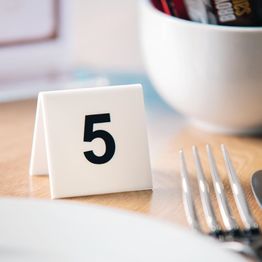 Beaumont Plastic Table Numbers 1-10 alternative