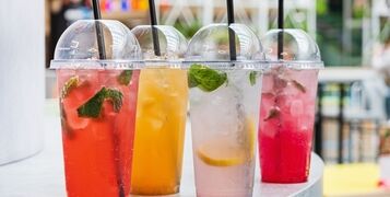Summer,Lemonade,In,Plastic,Cup